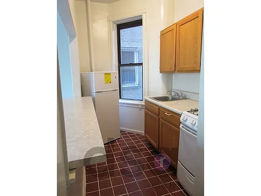 Rented by DSA Realty | media 10