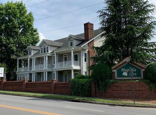 1056 The Glen St, Statesville, NC 28677