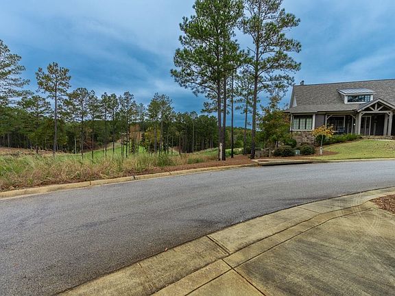 4th image of 1190 Cottage Ln E