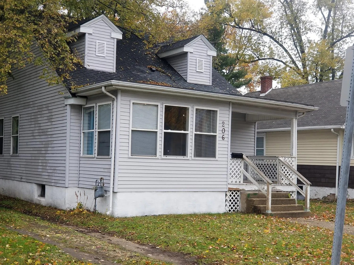 206 N Calumet Ave photo 1