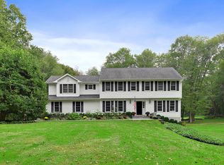 112 Succabone Rd, Bedford Hills, NY 10507