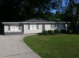 8 Nottingham Way NE, Rome, GA 30161