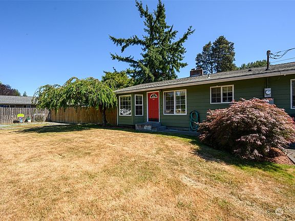 3rd image of 21207 Plaza Dr