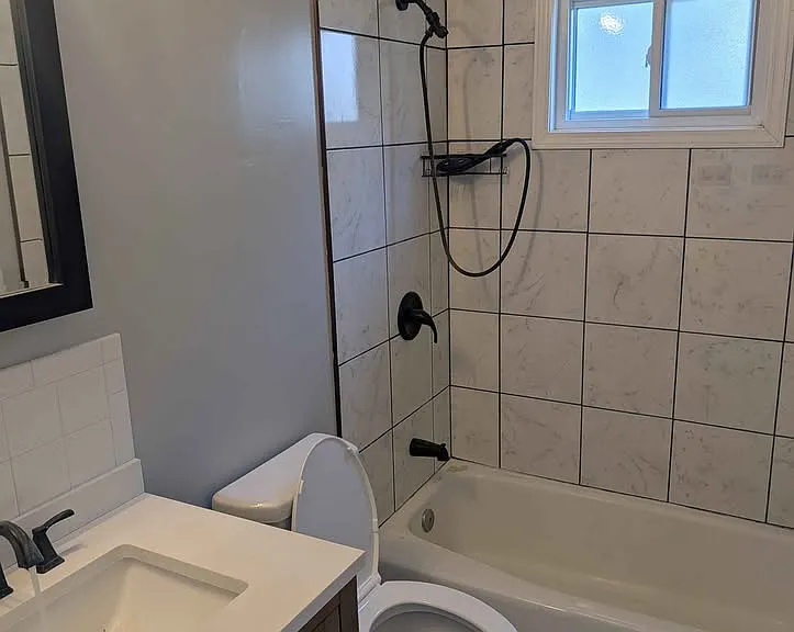 875 Roosevelt Ave #1 — Photo 4