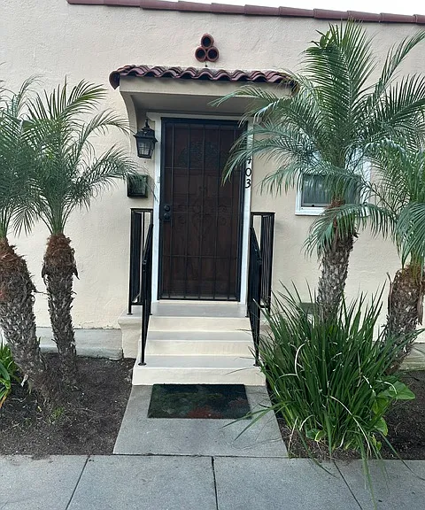 403 N Nevada St — Photo 2