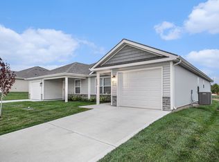 3809 NW 93rd St, Kansas City, MO 64132
