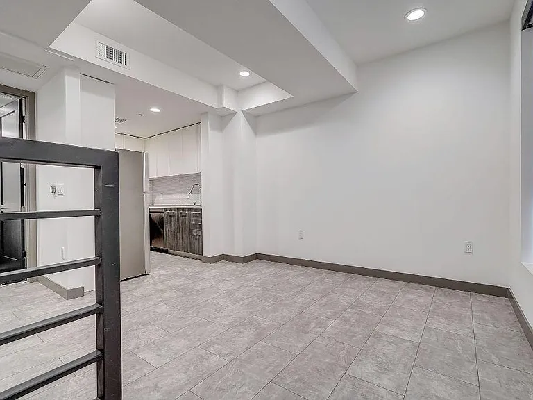 3821 W Avenue 43 — Photo 5