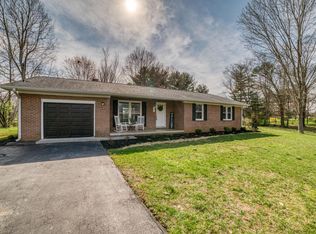 221 Nelson Ave, Piney Flats, TN 37686