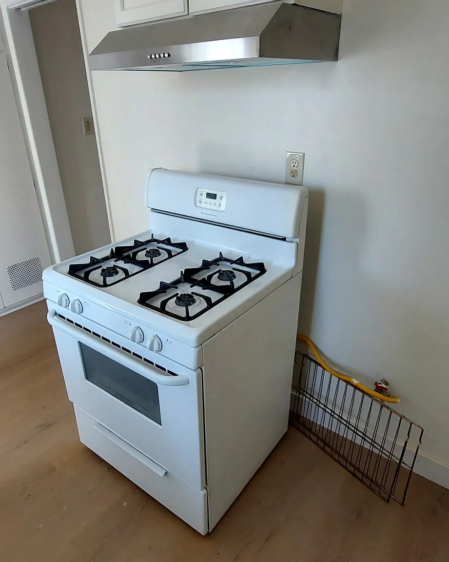 2 bed, 815 sqft, $1,980 — Photo 4