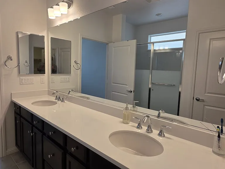 1582 Pinchot Dr — Photo 11