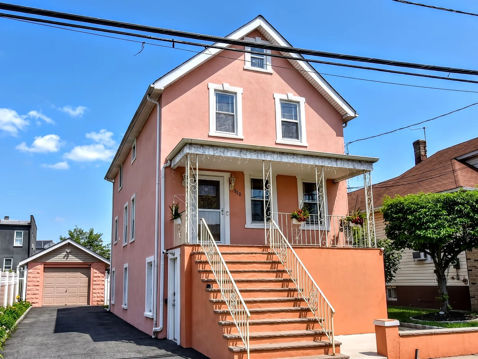1 bed, 1000 sqft, $2,300 — Photo 1