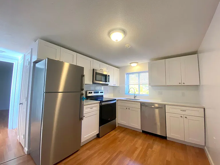 504 Broad St #5 — Photo 1