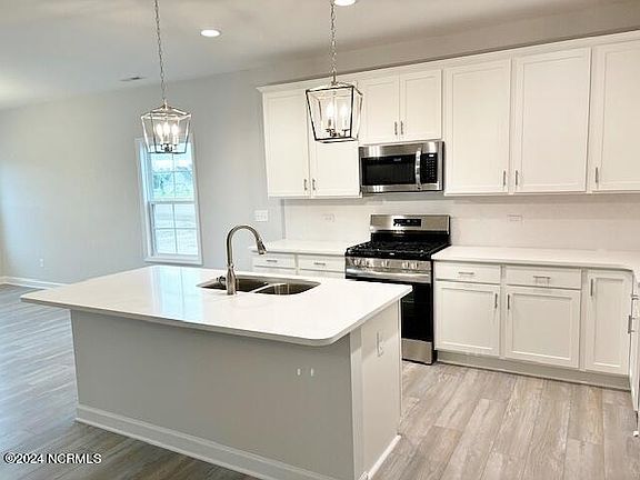 3rd image of 2839 Tucker Hill Drive