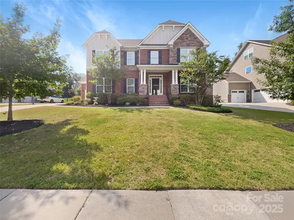 16036 Arabian Mews Ln, Charlotte, NC 28278
