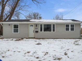 270 Miller Ave SW, Cedar Rapids, IA 52404