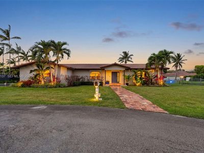 8005 SW 106th St, Miami, FL, 33156