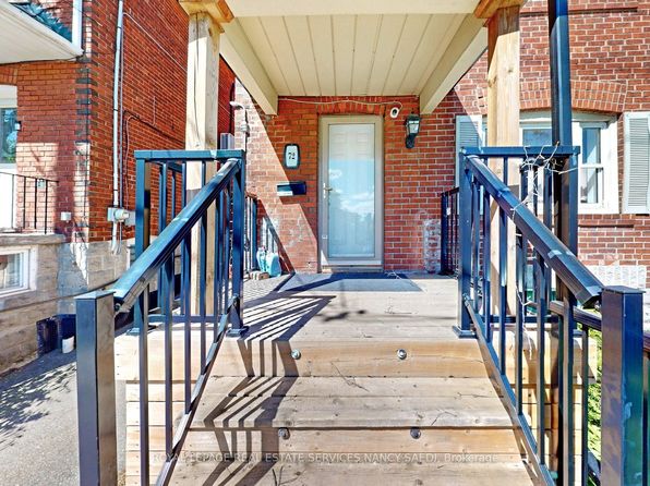 72 Mann Ave, Toronto, ON M4S 2Y3