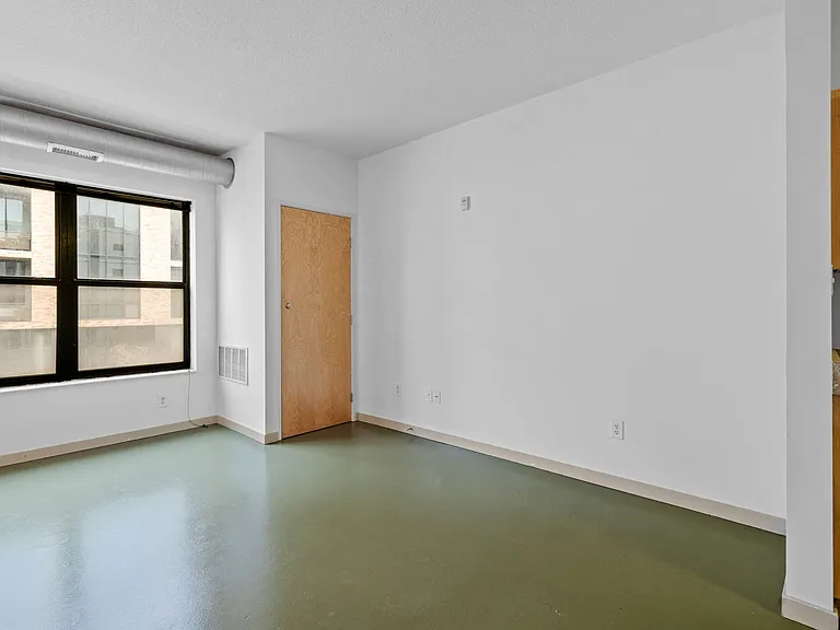 St Anthony Mills Apartments — Photo 17