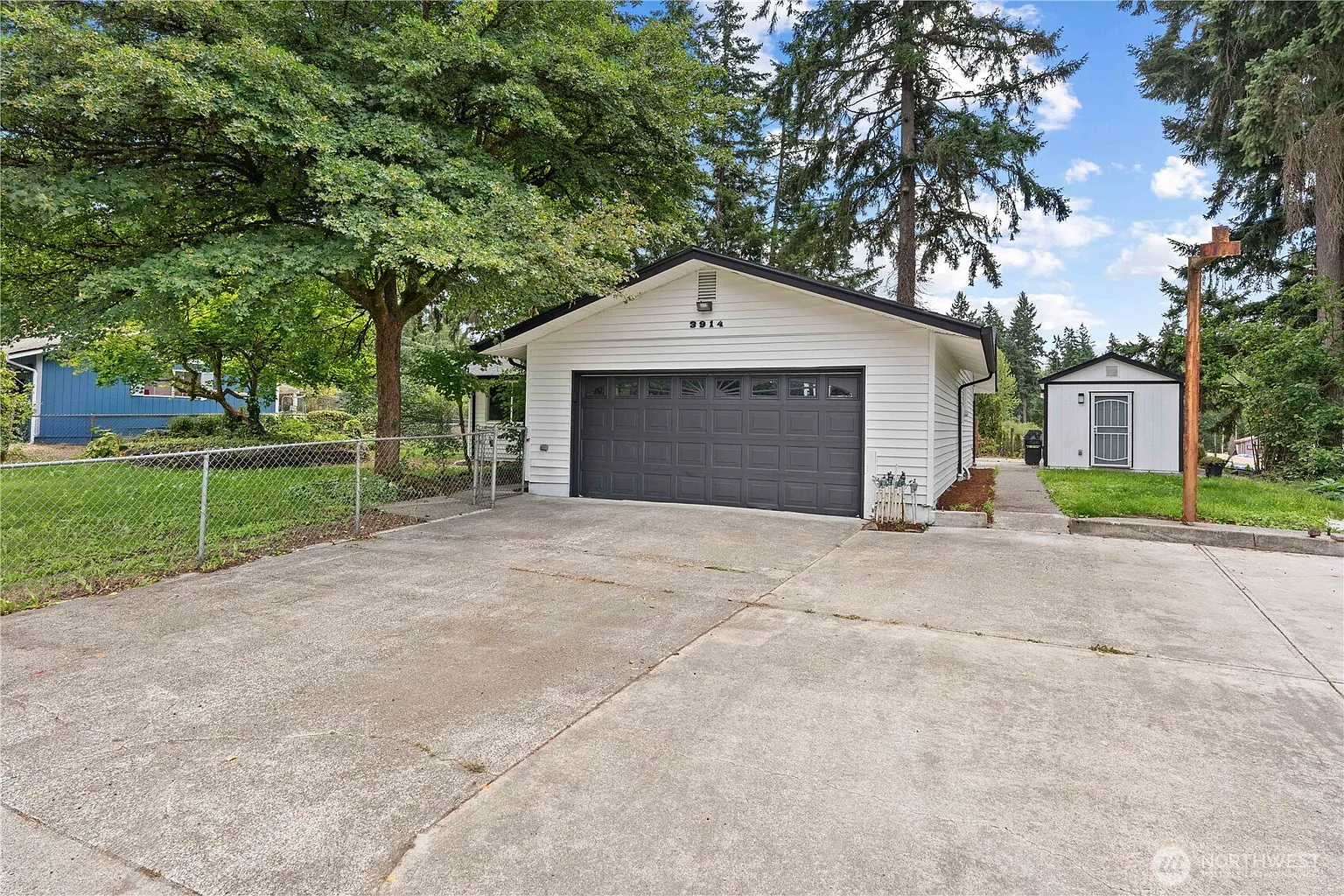 3914 246th Street Ct E photo 1