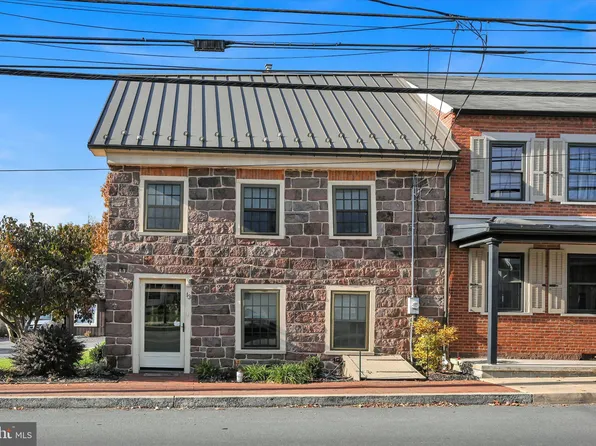 13 S Reamstown Rd, Stevens, PA 17578