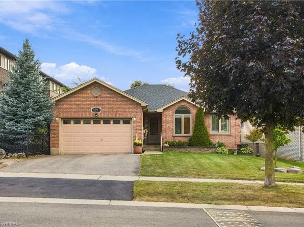 102 Court Dr, Brant, ON N3L 4G7