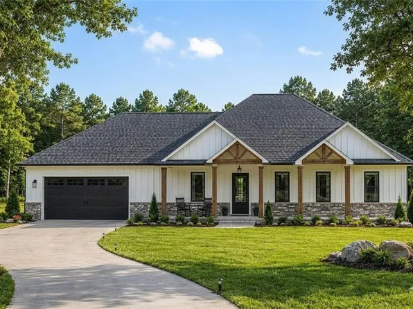 171 Lee Road 143, Salem, AL 36874