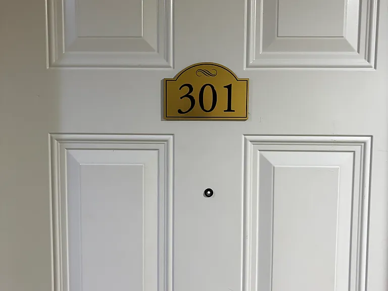 221 Glen St. — Photo 13