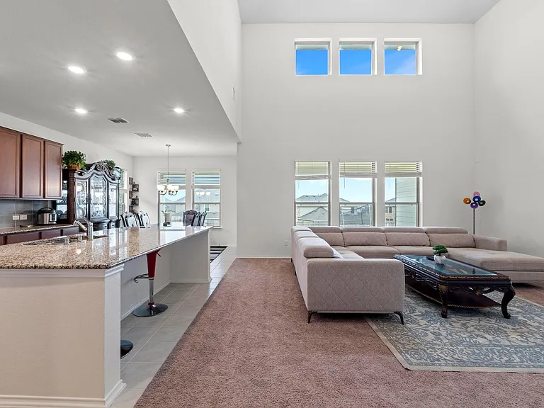 4729 San Rufo Dr — Photo 3