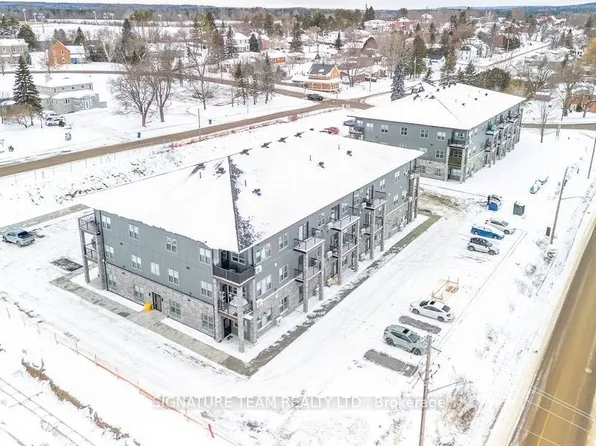 78A Queen St, Bonnechere Valley, ON