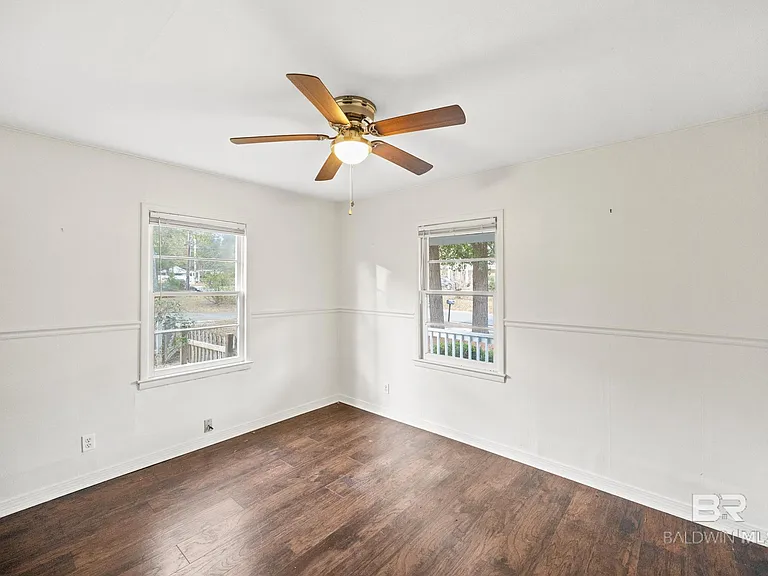 358 Pecan Ave — Photo 4