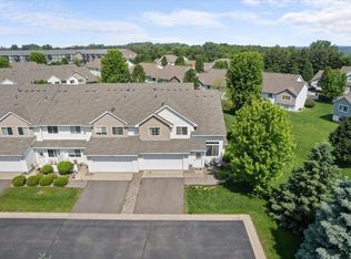 2489 Yellowstone Dr, Hastings, MN 55033