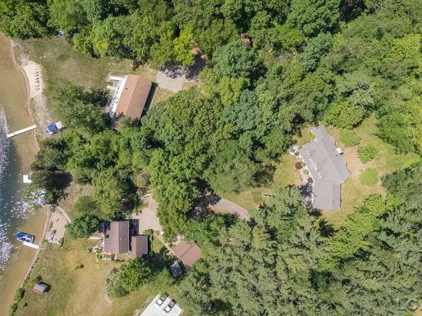 10792 Round Lake Hwy, Brooklyn, MI 49230