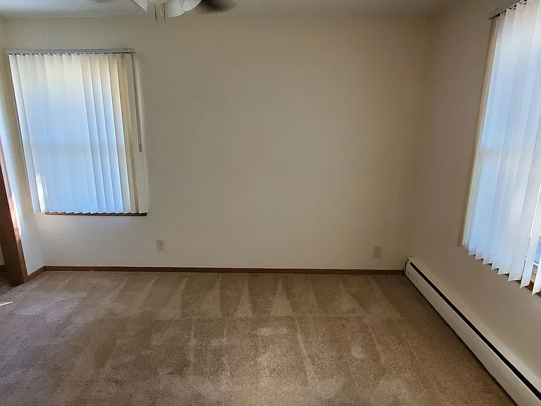 6630 Queen Ave S — Photo 19