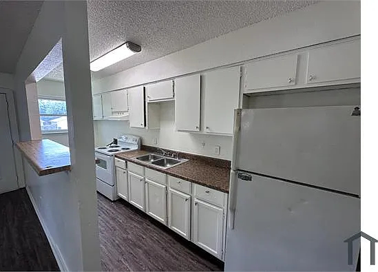 5408 Helmick Ave — Photo 2