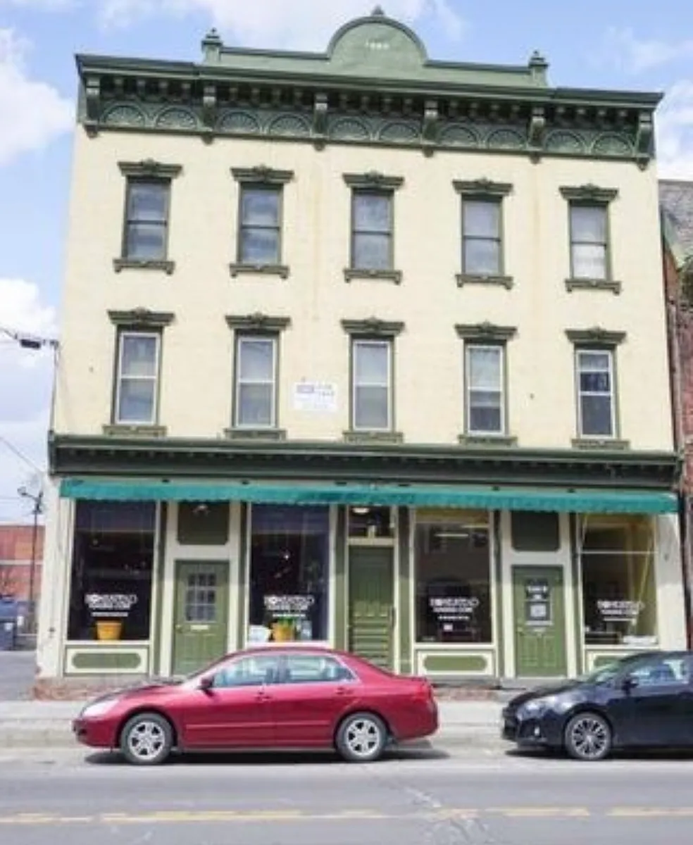 Building Photo - 32 W Bridge St #301