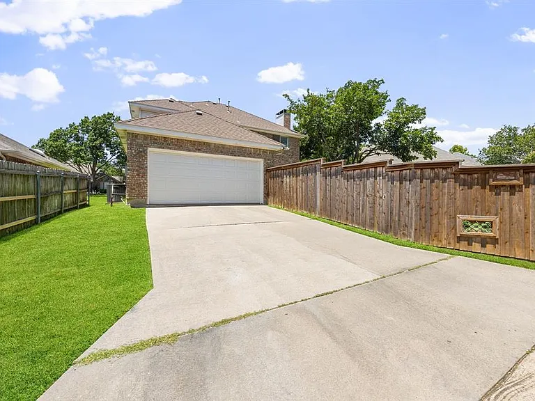 4216 Mulberry Dr — Photo 34