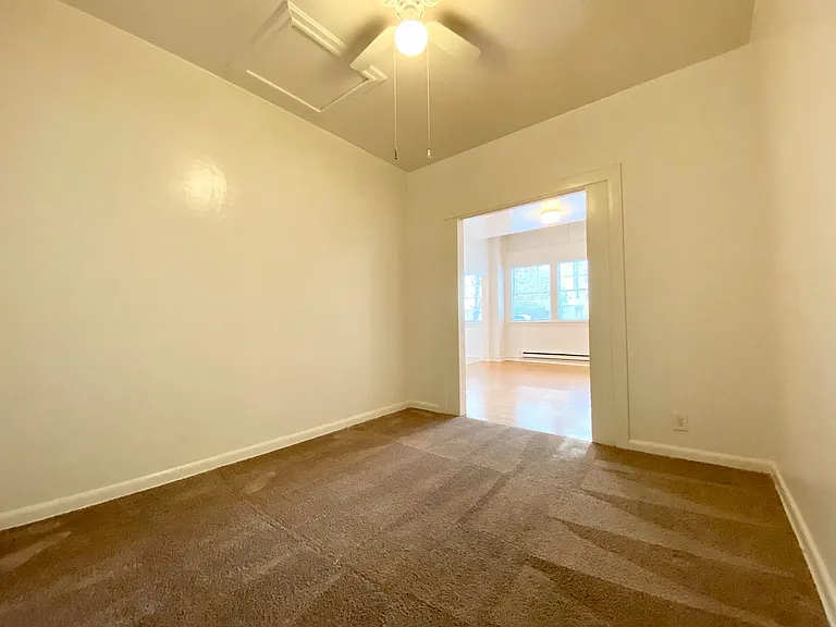 561 Aloha St — Photo 9