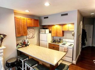 5 Symphony Rd #11, Boston, MA 02115