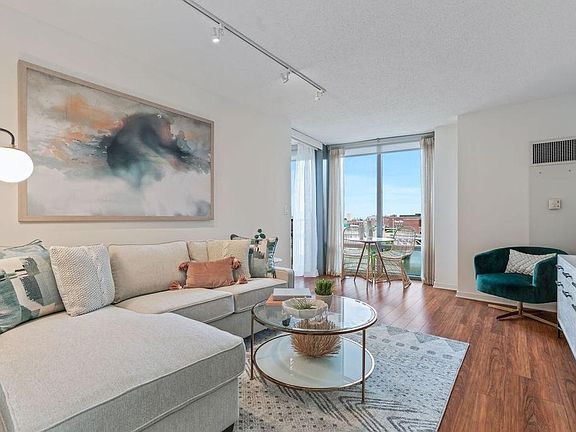2nd image of 395 N Kingsbury St #2308