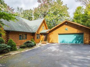 63 Lakeview Timbers Dr, Gouldsboro, PA 18424