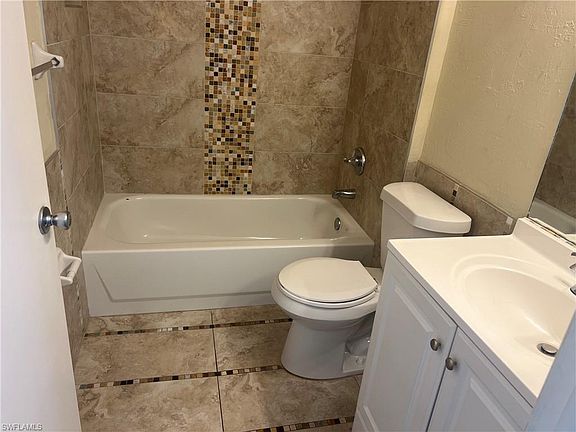 4th image of 3841 Schoolhouse Rd E APT 7