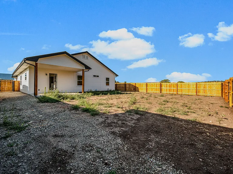 502 Angel Way — Photo 14
