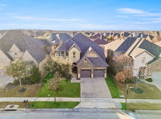8732 James Dr, Argyle, TX 76226
