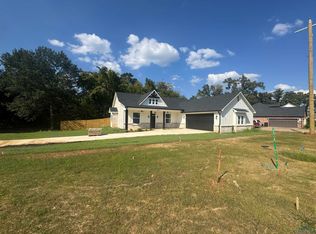 2105 E George Richey Rd, Longview, TX 75604