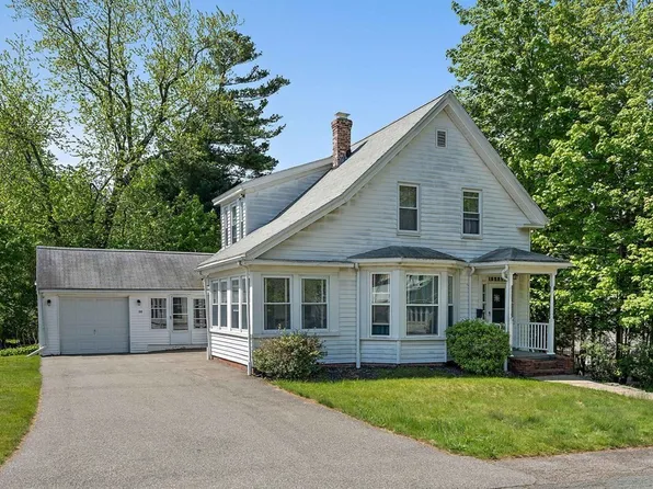20 Snell St, Holbrook, MA 02343