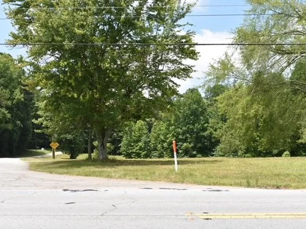 24 Pine Way Ln #17, Pendergrass, GA 30567