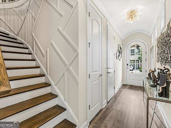 3rd image of 120 Via Roma