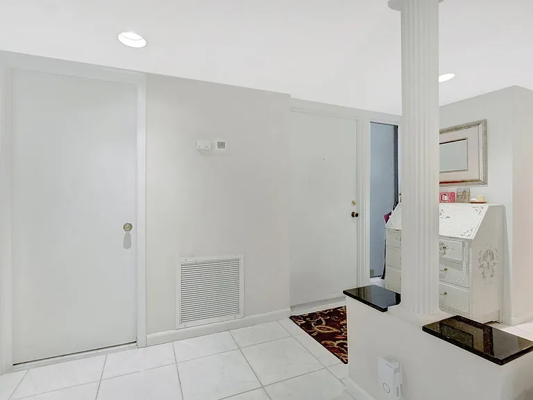 3705 Bridgewood Dr — Photo 6