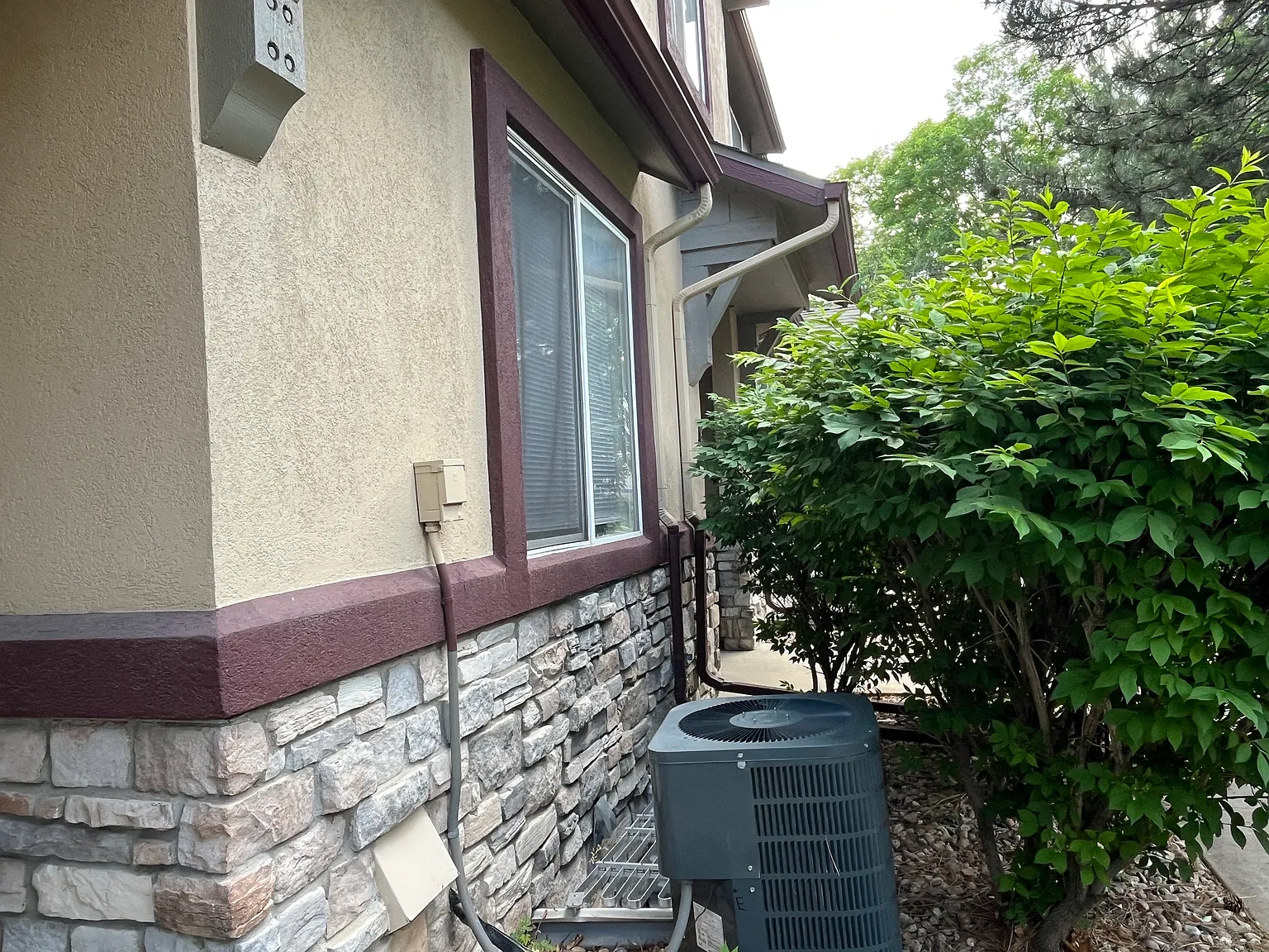 2402 Parkfront Dr E — Photo 4