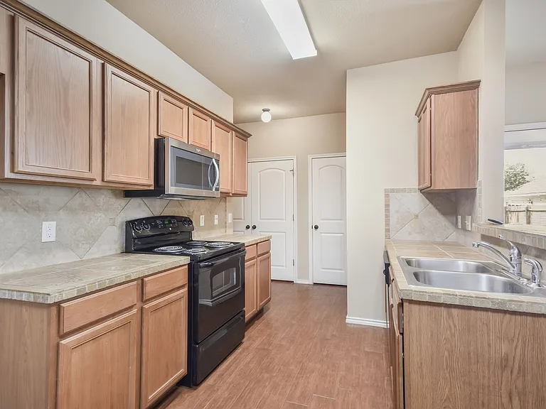 1508B Muirfield Bend Dr — Photo 8